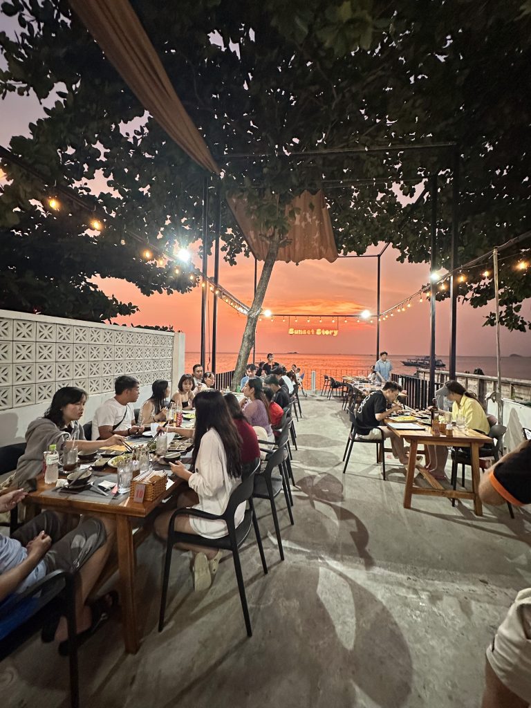 Sunset Seafood Restaurant in Phu Quoc | Sunset Story 1 The terrace at sunset – Sunset Story Phu Quoc
